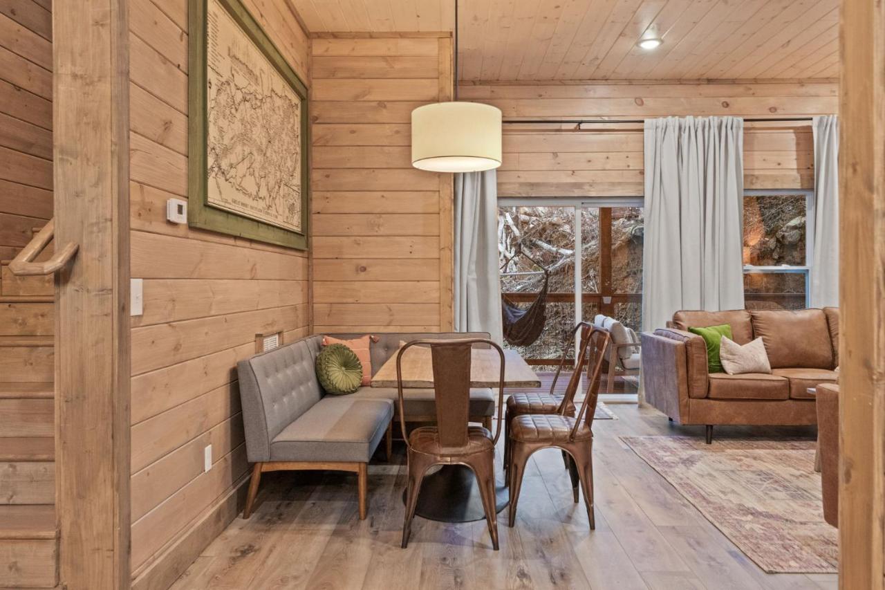 Mins To Gburg Sleeps 8 Hot Tub Arcade Area Pool Villa Gatlinburg Dış mekan fotoğraf