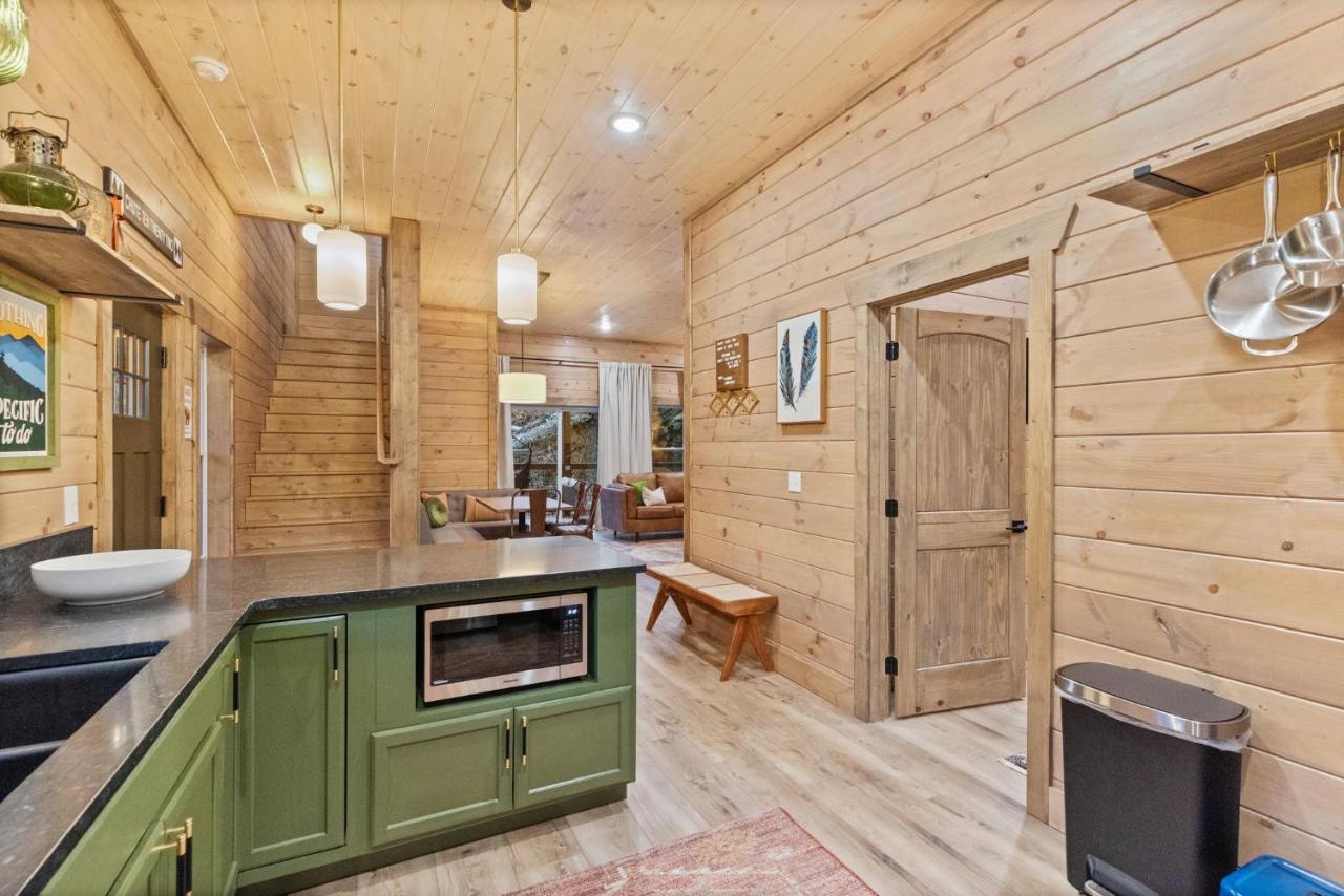 Mins To Gburg Sleeps 8 Hot Tub Arcade Area Pool Villa Gatlinburg Dış mekan fotoğraf