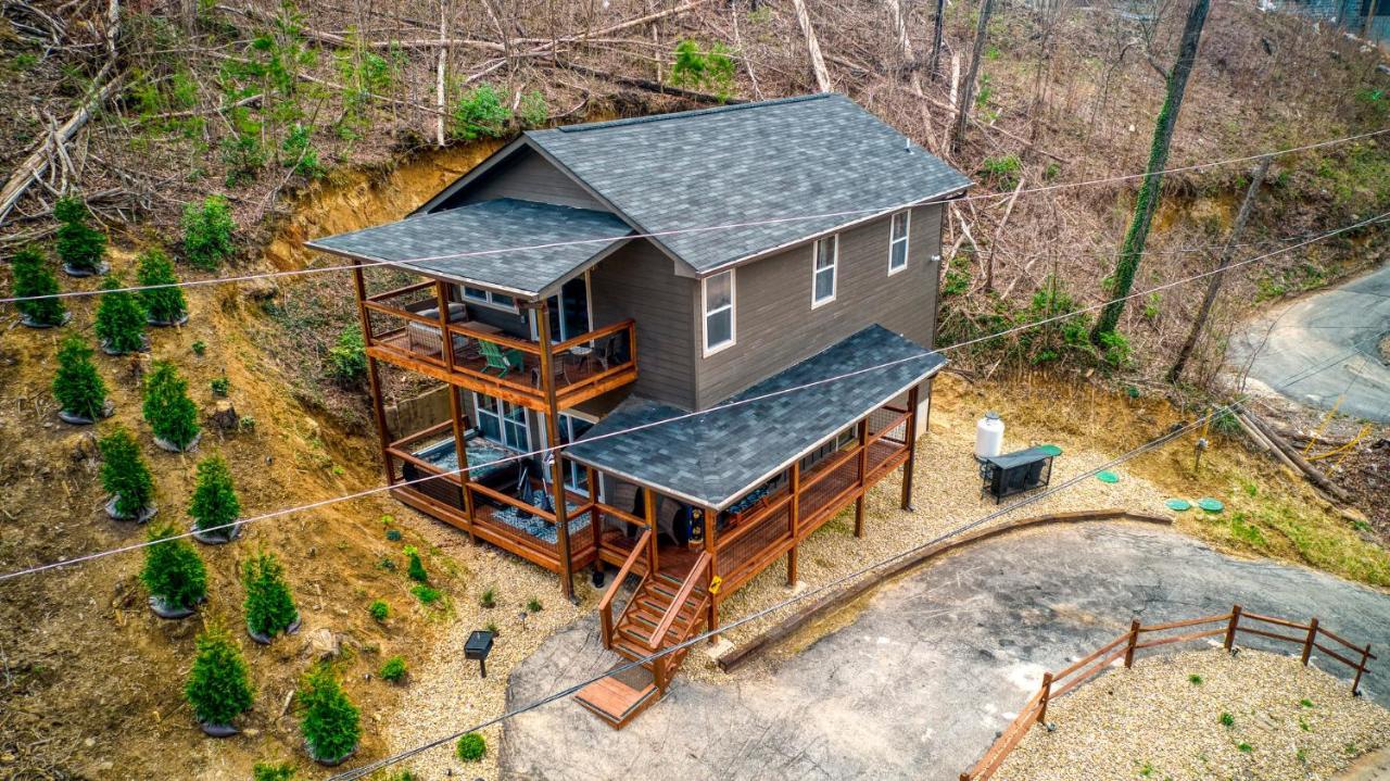 Mins To Gburg Sleeps 8 Hot Tub Arcade Area Pool Villa Gatlinburg Dış mekan fotoğraf